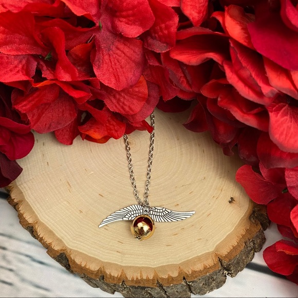Harry Potter Golden Snitch Necklace - Picture 2 of 13